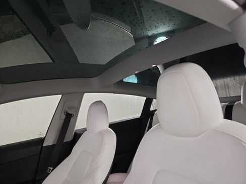 Used 2022 Tesla Model 3 Performance image 31