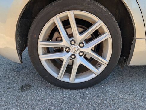 Used 2015 Lexus CT 200h image 28