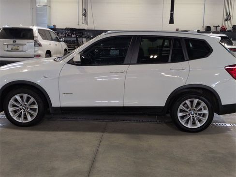 Used 2017 BMW X3 xDrive28i image 15