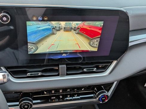 New 2026 Chevrolet Equinox LT FWD image 13