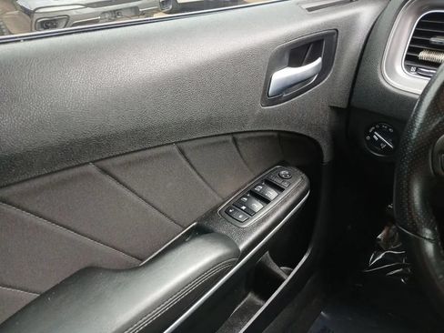 Used 2023 Dodge Charger Scat Pack w/ Technology Group RWD image 17