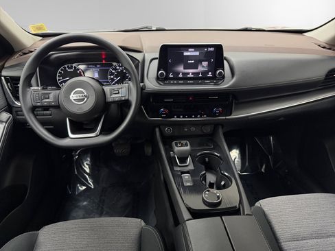 Used 2021 Nissan Rogue SV image 10