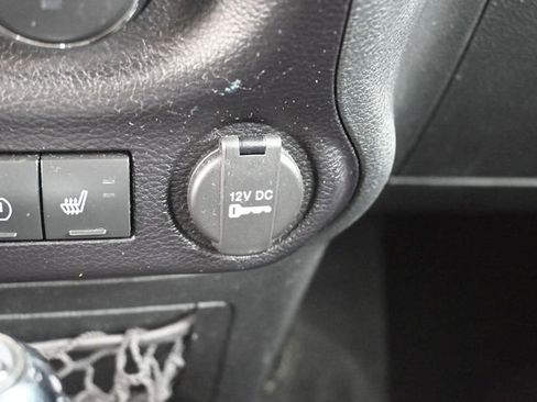 Used 2016 Jeep Wrangler Unlimited Sahara w/ Connectivity Group AWD/4WD image 24