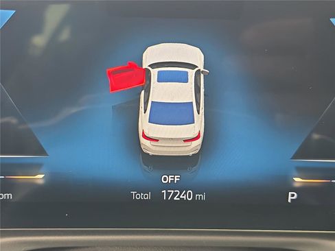 Used 2025 BMW 330i Sedan image 23