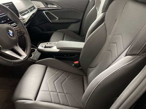 Used 2023 BMW X1 xDrive28i w/ Premium Package image 9