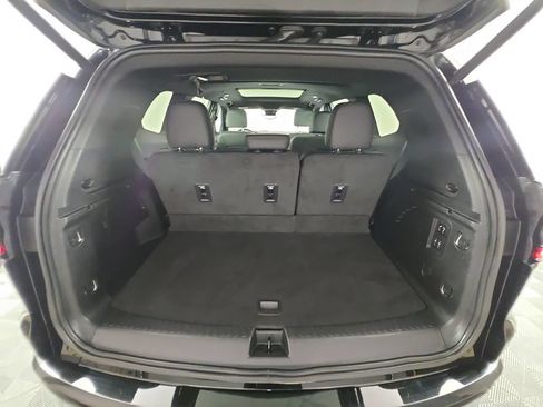 Certified 2024 GMC Acadia Denali w/ Super Cruise Package AWD/4WD image 18