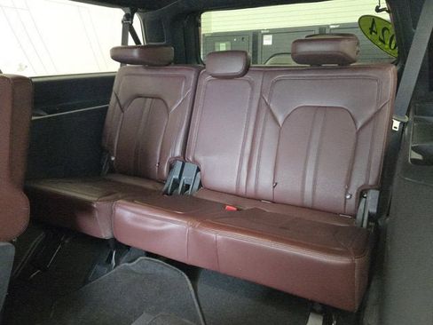 Used 2024 Ford Expedition Max Limited AWD/4WD image 18