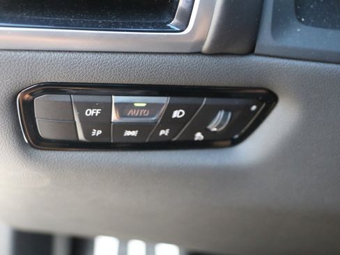 Used 2022 BMW M850i xDrive Coupe image 24