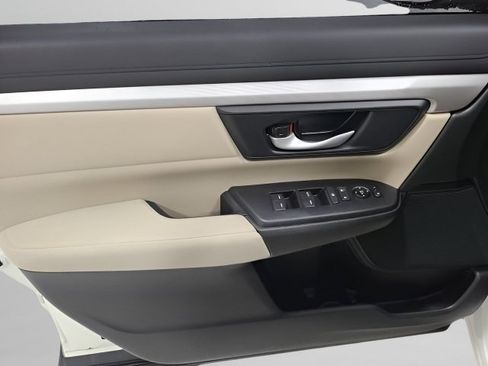 Certified 2018 Honda CR-V LX image 18