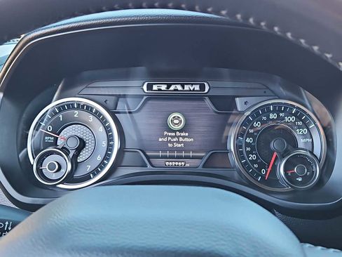 Used 2019 RAM 1500 Big Horn image 32