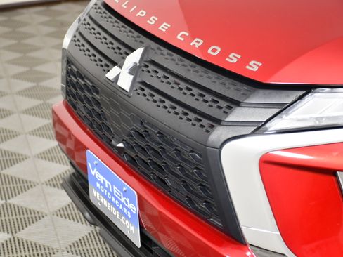 Used 2022 Mitsubishi Eclipse Cross ES AWD/4WD image 11