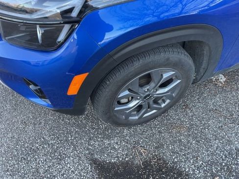 Used 2024 Kia Seltos S image 6