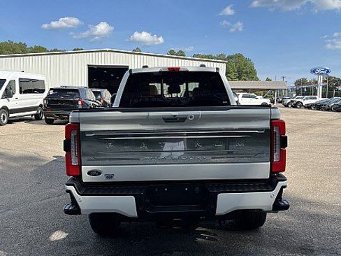 Used 2024 Ford F250 Platinum AWD/4WD image 6
