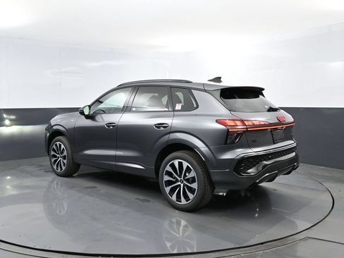 New 2026 Audi Q3 quattro 2.0T AWD/4WD image 25
