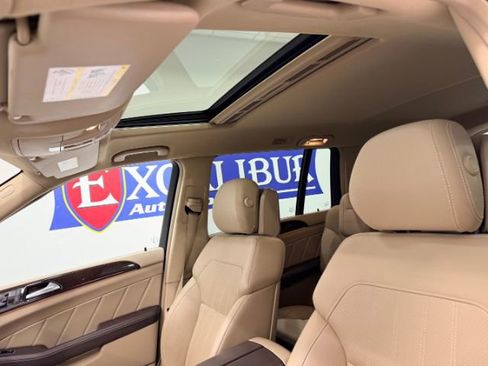 Used 2015 Mercedes-Benz GL 450 4MATIC w/ Appearance Package image 42