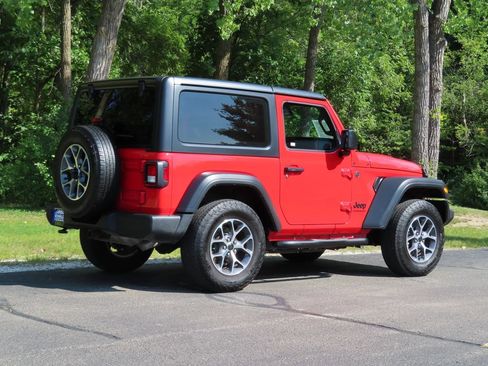Certified 2024 Jeep Wrangler Sport AWD/4WD image 3