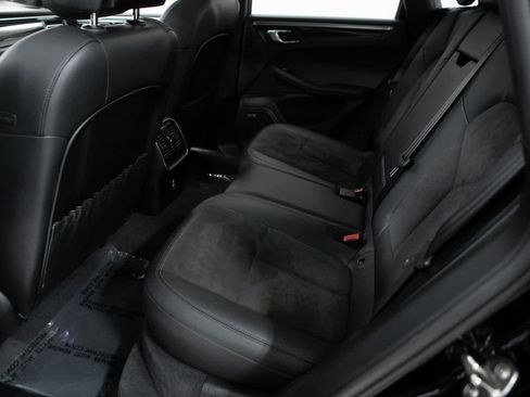 Certified 2021 Porsche Macan image 28