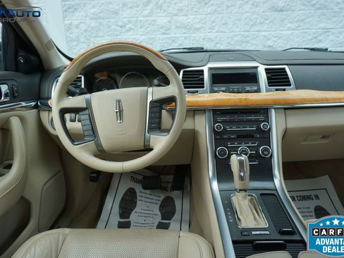 Used 2010 Lincoln MKS AWD image 27
