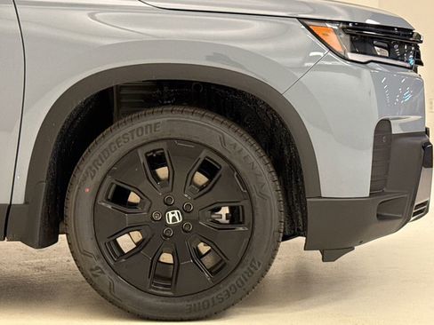 New 2026 Honda Pilot Black Edition image 6