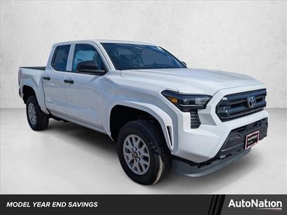 New 2024 Toyota Tacoma SR