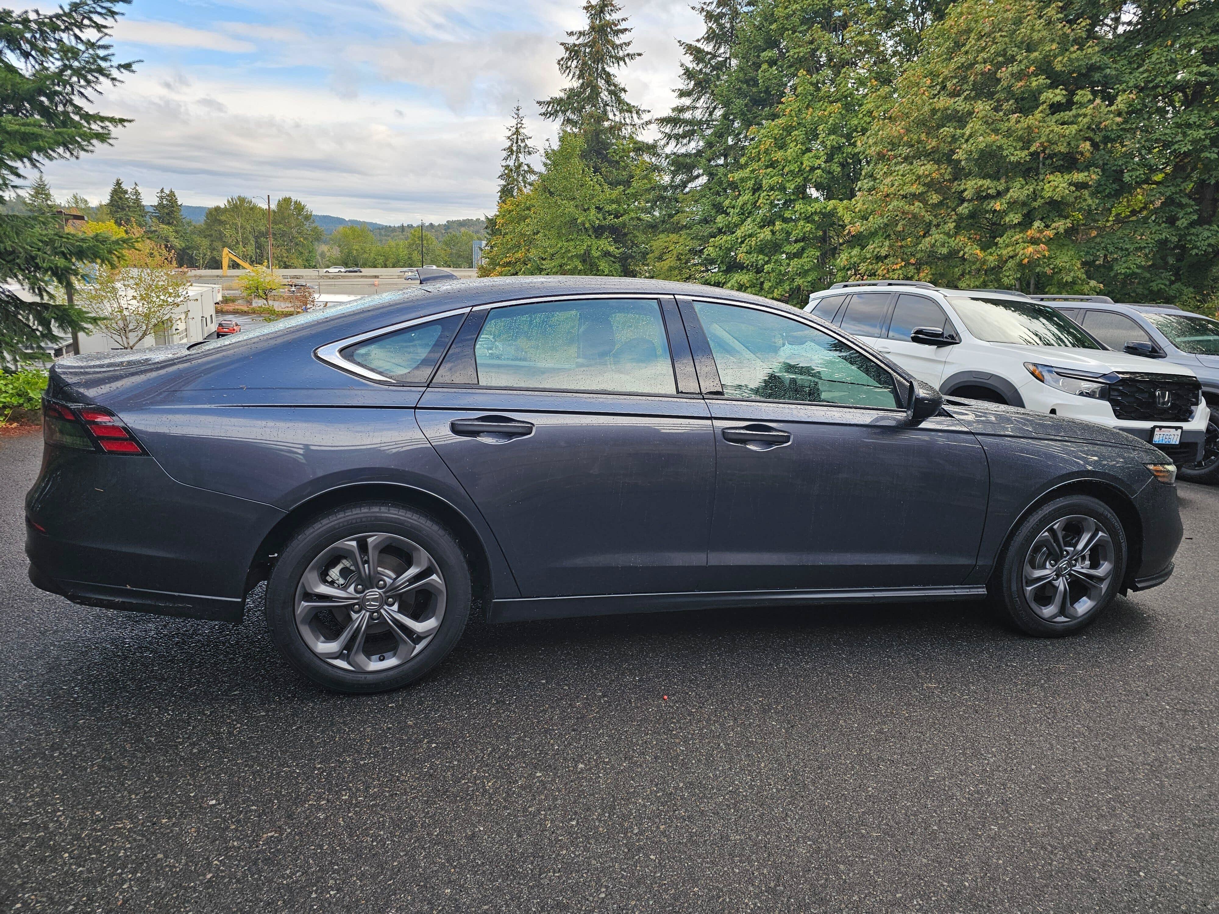 Used 2023 Honda Accord EX image 7