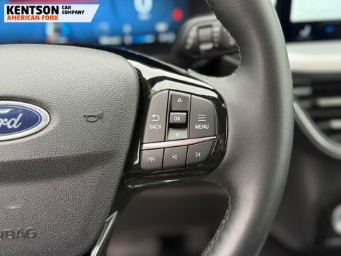 Used 2025 Ford Escape Platinum image 20