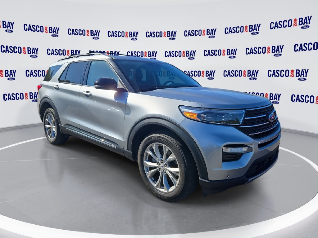 Certified 2024 Ford Explorer XLT w/ Equipment Group 202A AWD/4WD image 1