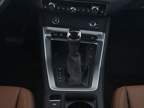 Certified 2025 Audi Q3 2.0T Premium w/ Convenience Package image 14