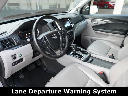 Used 2018 Honda Ridgeline RTL-T image 4