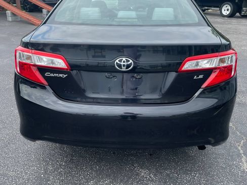 Used 2012 Toyota Camry LE w/ Preferred Accessory Pkg FWD image 6
