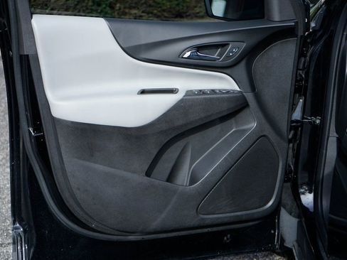 Used 2024 Chevrolet Equinox LS w/ LS Convenience Package image 14