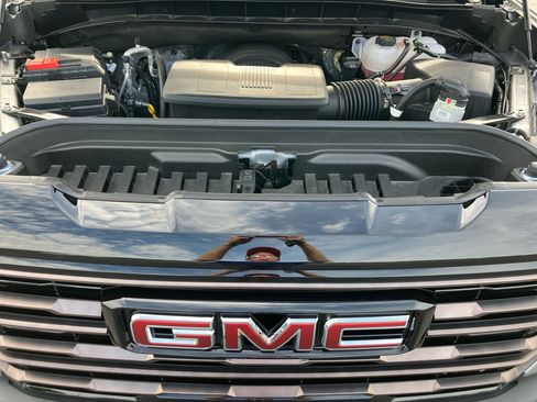 Used 2025 GMC Sierra 1500 AT4X AWD/4WD image 40