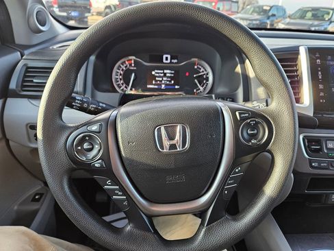 Used 2017 Honda Pilot EX image 10