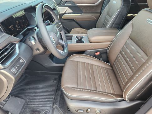 New 2026 GMC Acadia Denali Ultimate w/ LPO, Floor Liner Package image 16