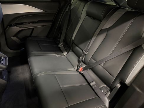 Used 2024 Cadillac Lyriq Tech RWD image 25