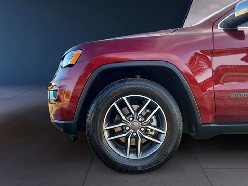 Used 2019 Jeep Grand Cherokee Limited AWD/4WD image 9