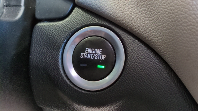 Used 2020 Chevrolet Equinox LS w/ LS Convenience Package FWD image 18