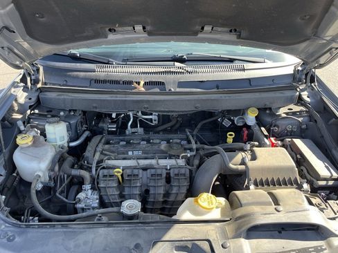 Used 2020 Dodge Journey SE w/ SE Popular Equipment Group image 32