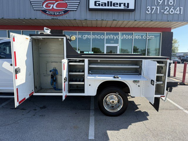 Used 2016 RAM 5500 Tradesman w/ Power Accessory Group RWD image 12