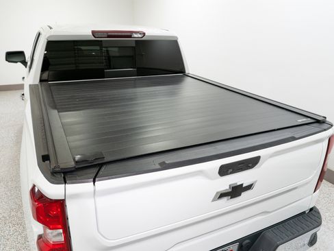 Used 2021 Chevrolet Silverado 1500 LTZ w/ LTZ Premium Package image 11