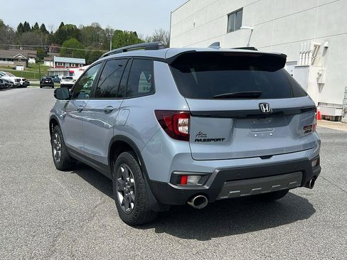Used 2024 Honda Passport TrailSport image 5
