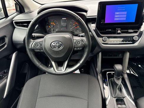 Used 2023 Toyota Corolla Cross LE w/ Moonroof Package AWD/4WD image 22