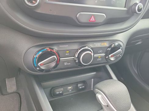 Used 2024 Kia Soul LX FWD image 22