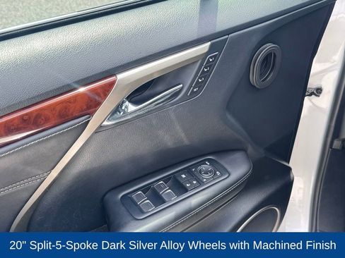 Used 2019 Lexus RX 350L FWD image 9