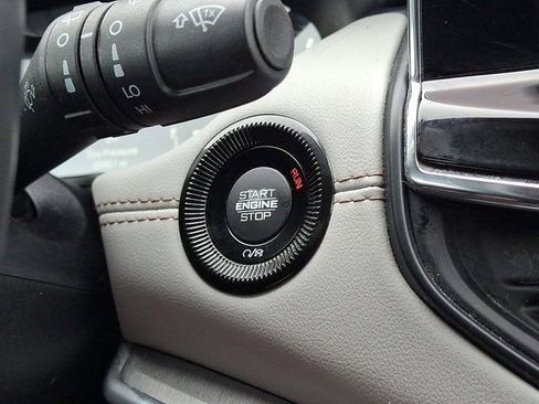 Certified 2022 Jeep Compass Limited AWD/4WD image 27