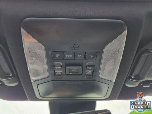 Used 2025 Toyota RAV4 XSE AWD/4WD image 38