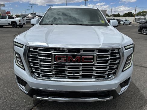 New 2026 GMC Yukon XL Denali w/ Denali Reserve Package AWD/4WD image 2
