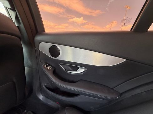 Used 2019 Mercedes-Benz C 300 4MATIC Sedan image 19