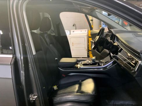 Used 2022 Audi Q7 3.0T Premium image 8