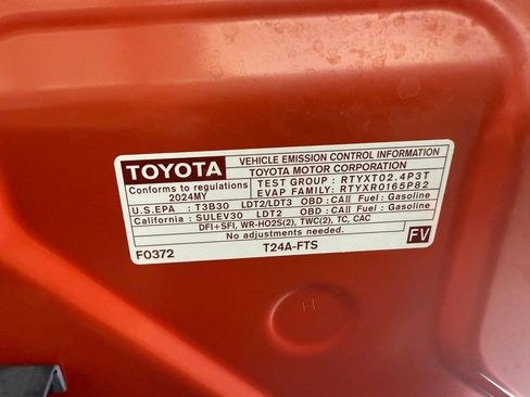 Used 2024 Toyota Tacoma TRD Sport AWD/4WD image 19